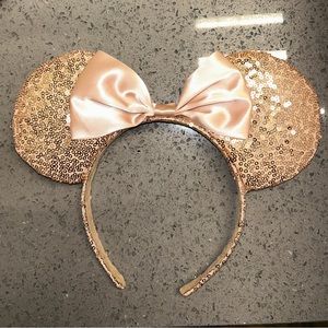 Rose Gold Glittery Minnie Mouse Ears